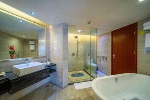 Children's robes - Huatian Hotel (Xiangtan)
