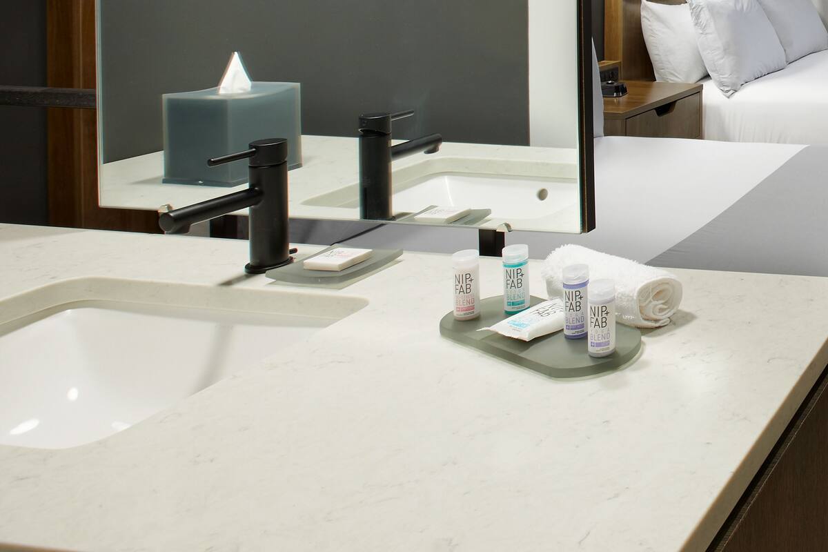 room, 2 double beds, non smoking | bathroom sink