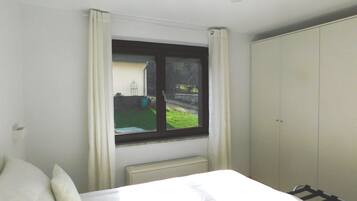1 Schlafzimmer, Zimmersafe, Bügeleisen/Bügelbrett, WLAN