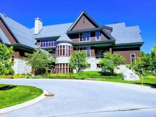 Exterior - Private/Cozy Cabin | Shuttle Pass Included! (Thompsonville)