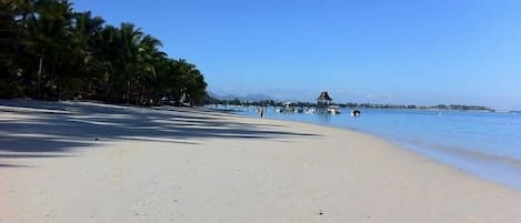 Plage à proximité, sable blanc