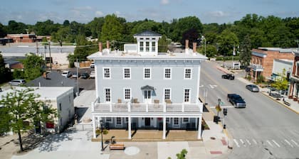 The Cadillac House Lexington, Tapestry Collection by Hilton