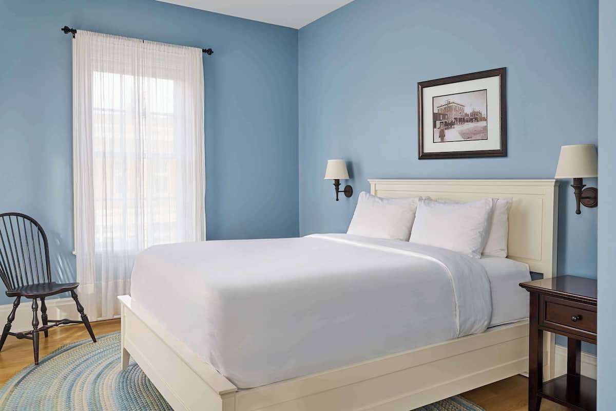 Chambre, 1 grand lit | Literie de qualité supérieure, rideaux occultants
