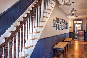 Lobby - The Cadillac House Lexington, Tapestry Collection by Hilton (Lexington)