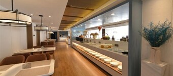 Hongbao Hotel (Xuchang Caowei Ancient City Pang Donglai Times Square)