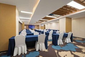 Meeting facility - Hongbao Hotel (Xuchang Caowei Ancient City Pang Donglai Times Square) (Xuchang)
