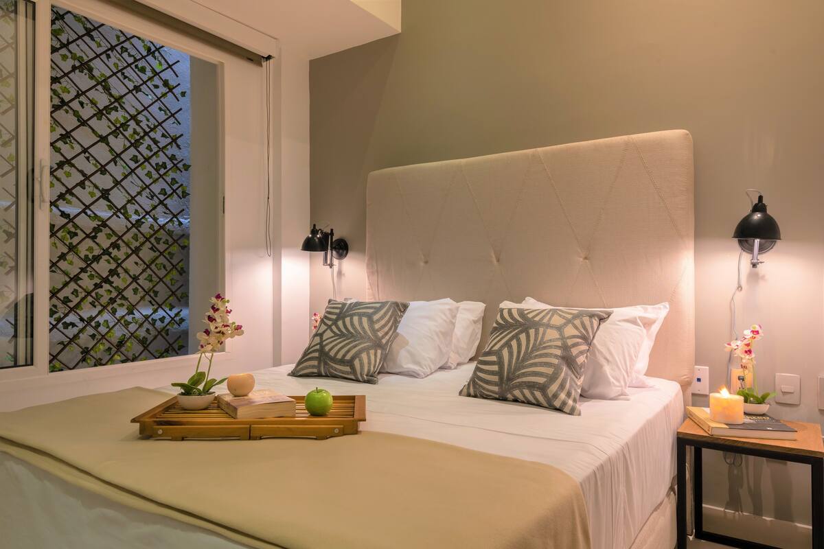 Minibar, blackout curtains, iron/ironing board, free WiFi