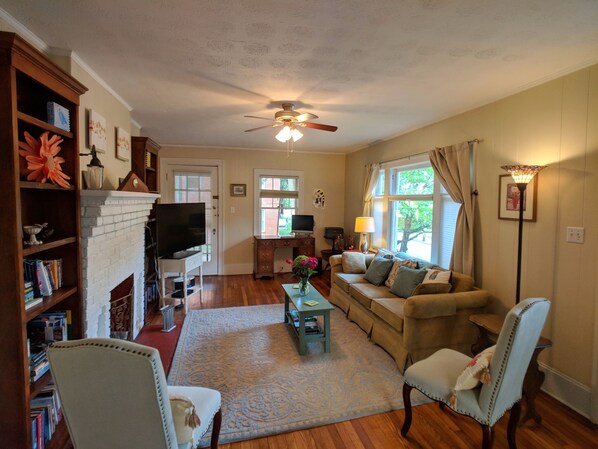 Smart TV, DVD player, books, music library