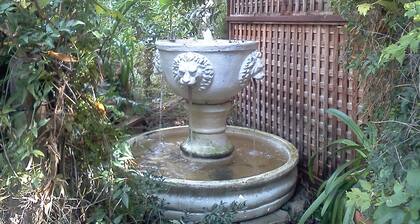 Hot Tub/Sauna/Jacuzzi/Pets/Electric Fireplace/15 Min to Golden Gate Bridge