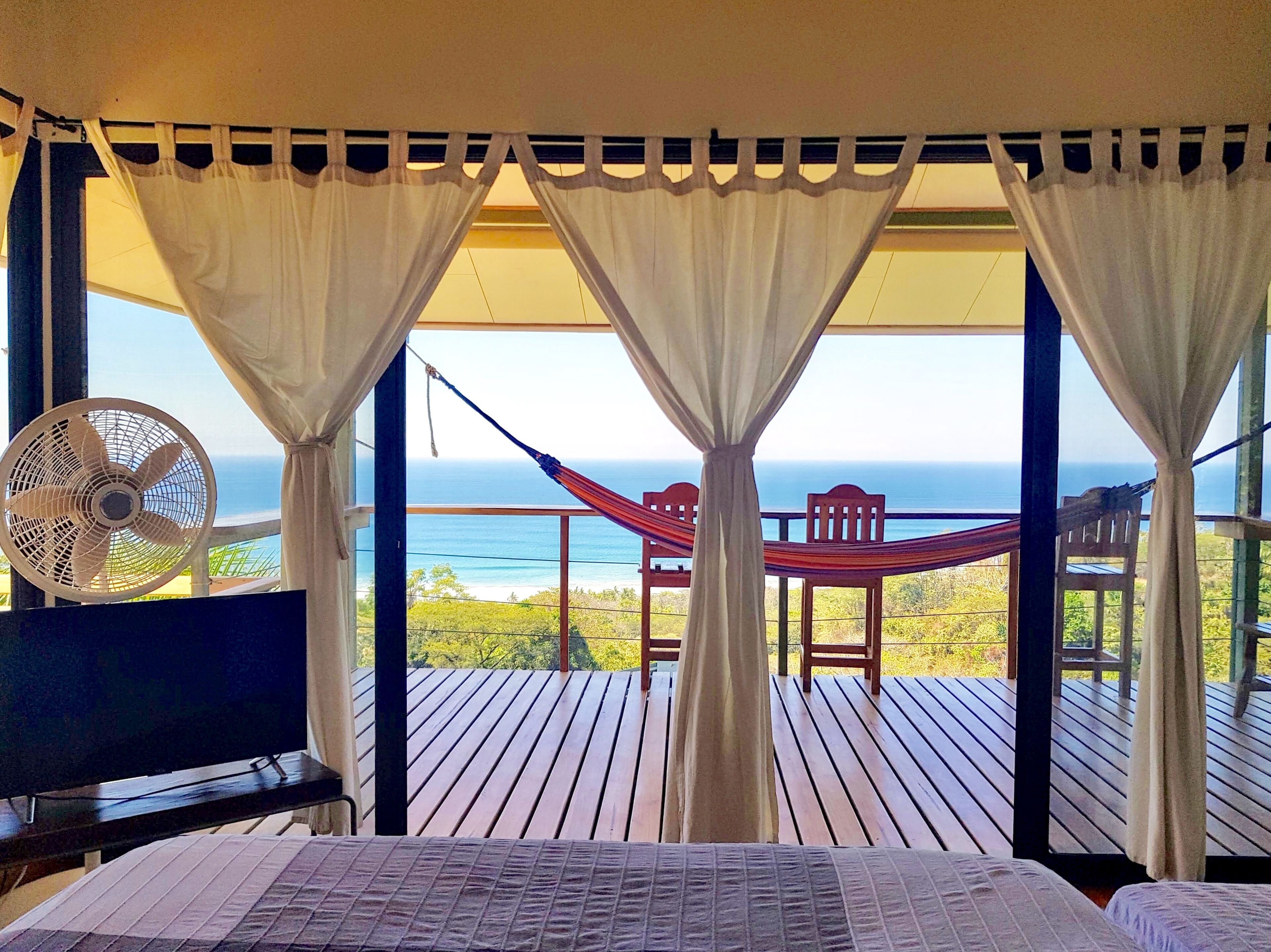 1 bedroom, in-room safe, WiFi, bed sheets