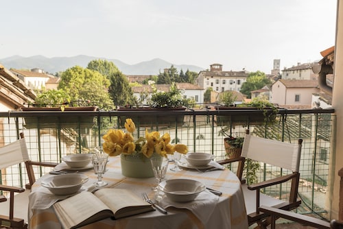  Lucca center: Duke Design apartment  with wonderful view