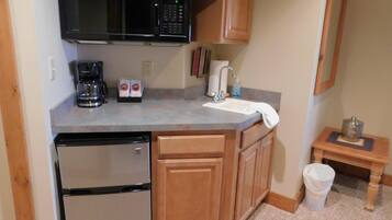 Microones, cafetera i tetera i torradora