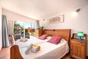 3 bedrooms, iron/ironing board, travel crib, free WiFi - JESUS Finca for 5 with Pool in Pollensa (Port de Pollença)