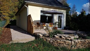 屋外ダイニングエリア