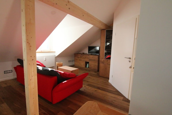 Smart TV, books, music library, stereo