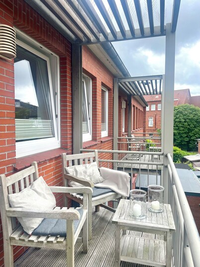 Lots of space for large families right on the beach