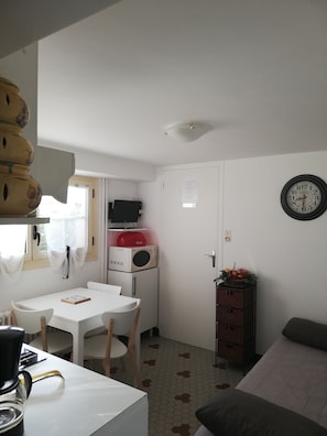 1 quarto, ferros/tábuas de passar roupa, berço de viagem, Wi-Fi