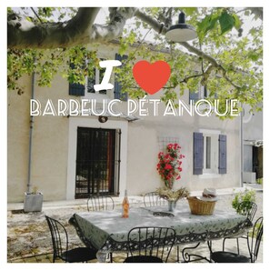 Outdoor dining - gite la berthine provençale farm located in a wine village (Sainte-Cécile-Les-Vignes)