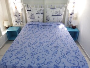 1 chambre, fer et planche à repasser, Wi-Fi, draps fournis