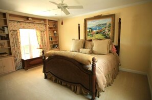 3 bedrooms, iron/ironing board, internet, bed sheets