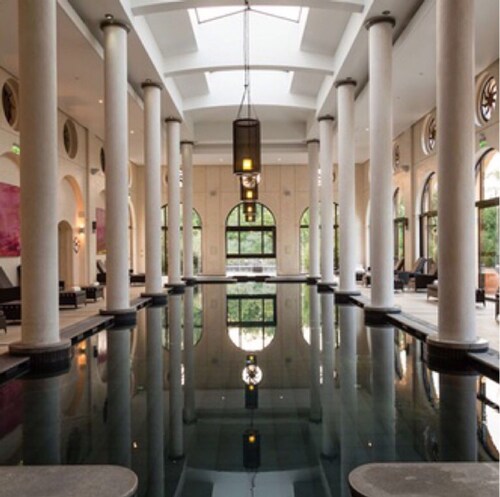 Charming house with heated heated pool, lake, sea, golf