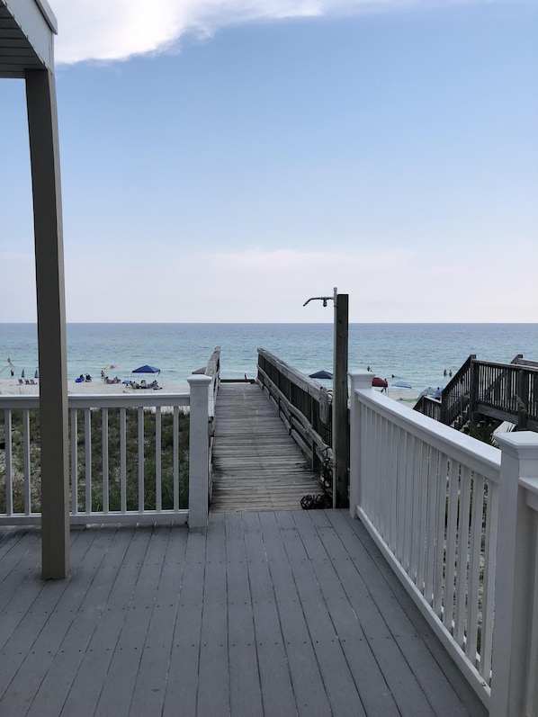 Enceinte de lâhĂ©bergement