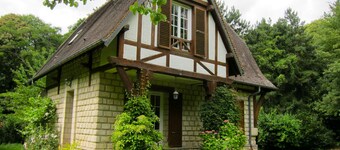 3 of cottage oak: Nestled in a clearing in the middle of Vexin regional park