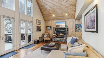 TV, fireplace, DVD player, video library