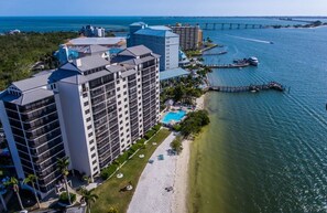 Exterior - Beachfront Stunning Corner Condo-
Amazing Water views on Private Beach of Resort (Fort Myers)