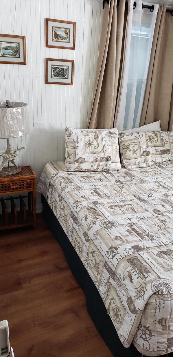 2 bedrooms, WiFi, bed sheets