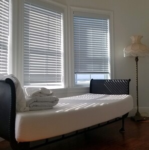 Spa - GULF FRONT - Private Pool, Boardwalk, & Elevator, Decks Galore, Pets Welcome (Port St. Joe)