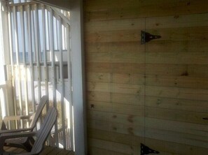 Luokittelematon kuva, 4 kautta 19, painike