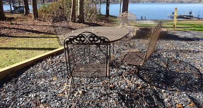 Wow views @Family-friendly Oconee! Pvt Dock! Grill! Firepit! Hot-tub! Pets OK!