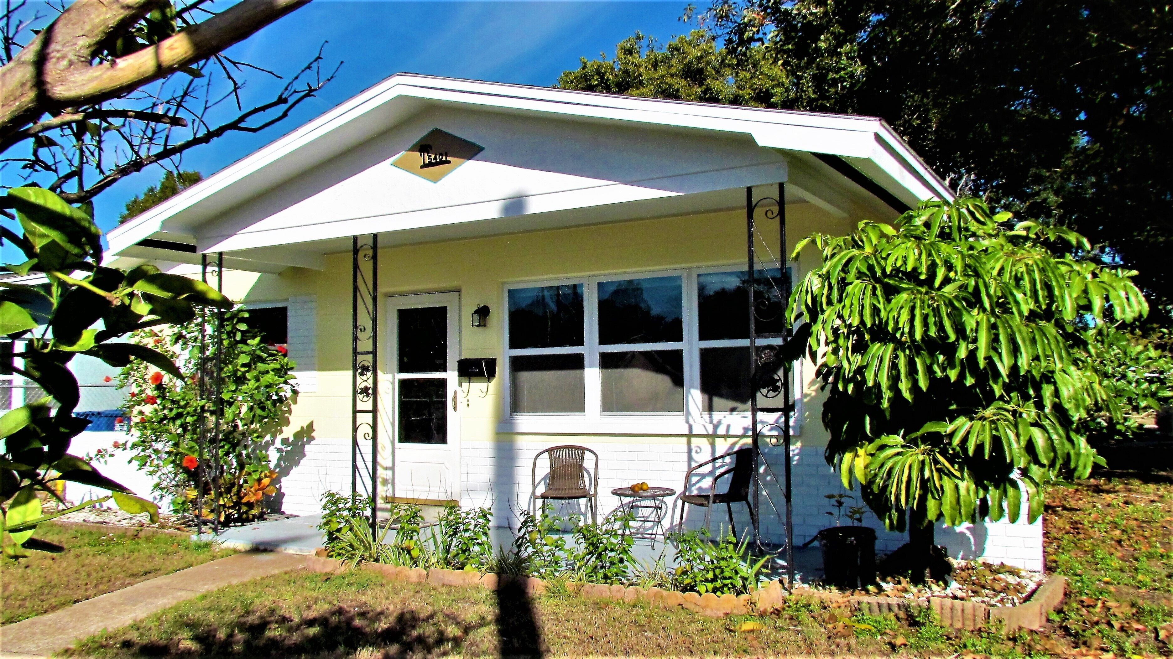 Sweet Quiet House Close to Everything!!