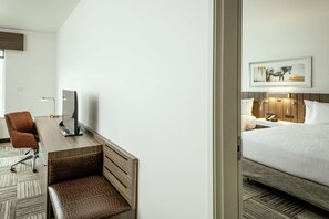Suite, 2 Queen Beds, Accessible (Roll-In Shower, Mobility & Hearing) | Premium bedding, pillowtop beds, desk, laptop workspace - Hilton Garden Inn Wenatchee (Wenatchee)