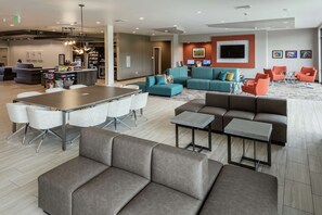 Lobby - Hilton Garden Inn Wenatchee (Wenatchee)