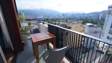 Minibar, in-room safe, desk, blackout drapes