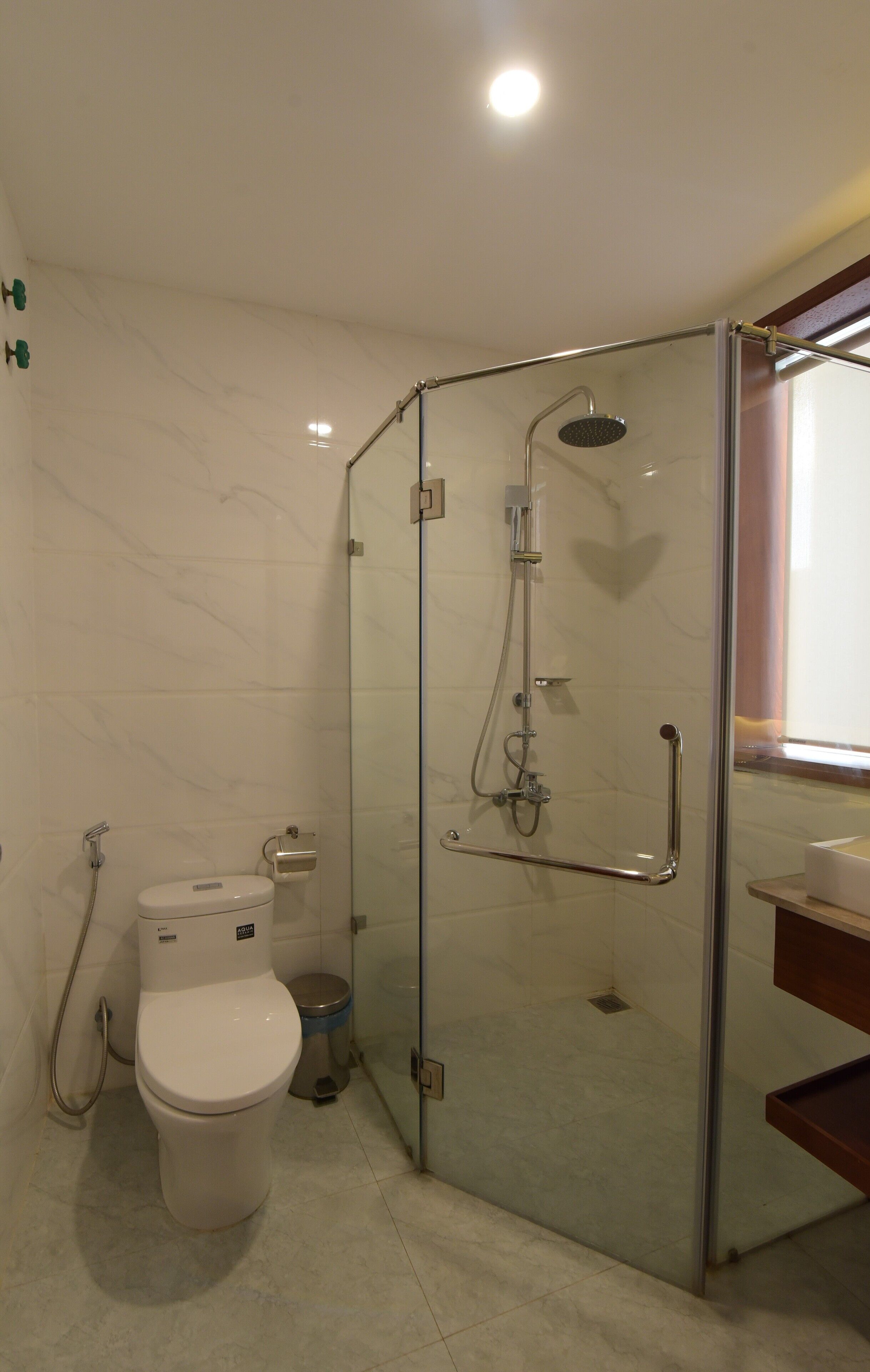 standard room | bathroom | shower, designer toiletries, hair dryer, bathrobes