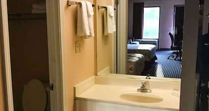 Magnuson Hotel Marietta