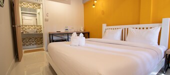 Lazy Sandals Koh Samed