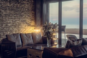 LED TV - Pledge Scape (Negombo)