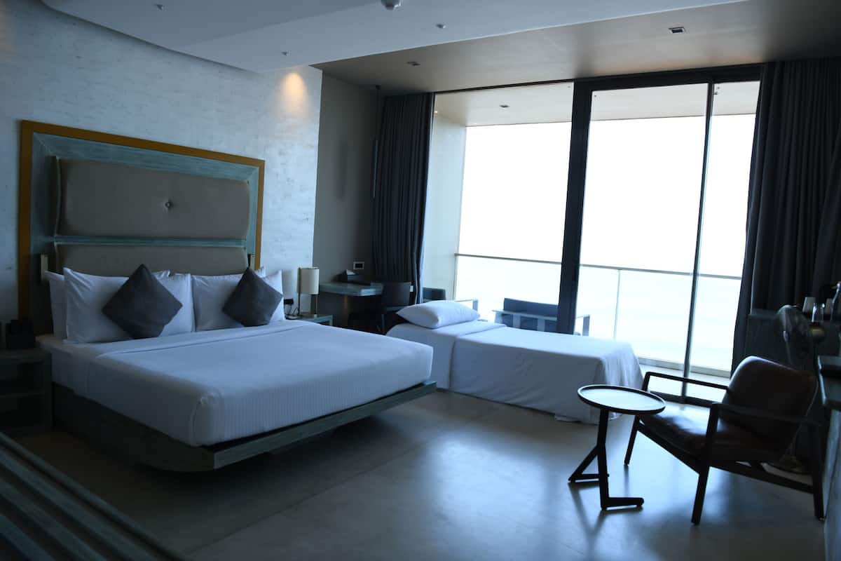 Ropa de cama de alta calidad y minibar 