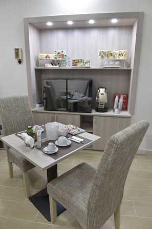 Café da manhã com buffet grátis todos os dias