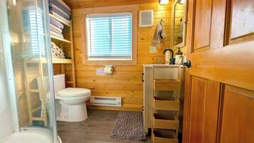 Standard Cabin #1 | Bathroom | Shower, hair dryer, towels, soap