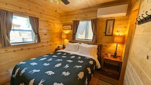 Comfort Cabin, 2 Bedroom #4 | 무료 WiFi, 각각 다르게 가구 비치, 침대 시트