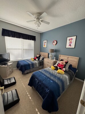 4 bedrooms, iron/ironing board, travel crib, free WiFi