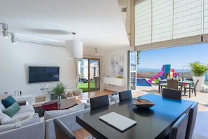 Dining - Villa Seaview Experience (Santa Cruz de Tenerife)