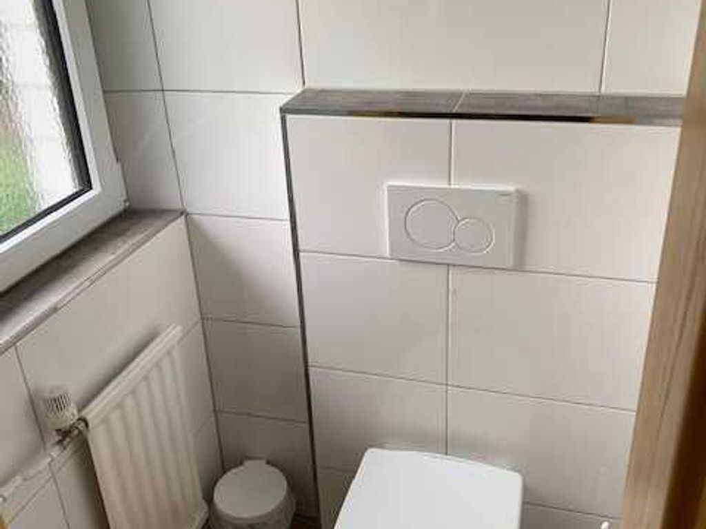 Doccia, asciugacapelli, asciugamani, sapone