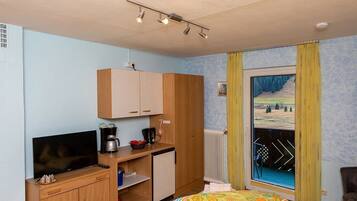 1 chambre, Wi-Fi, réveille-matin, literie fournie