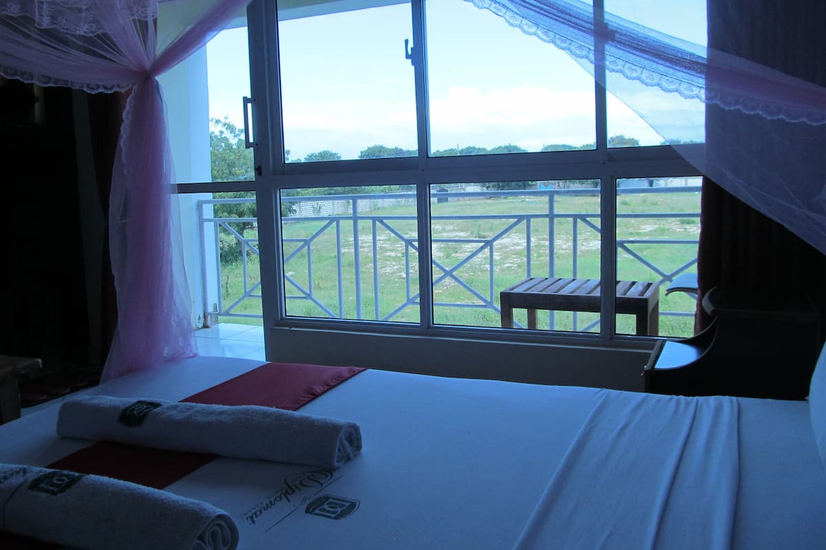 Studio | Premium bedding, WiFi (free), bed sheets